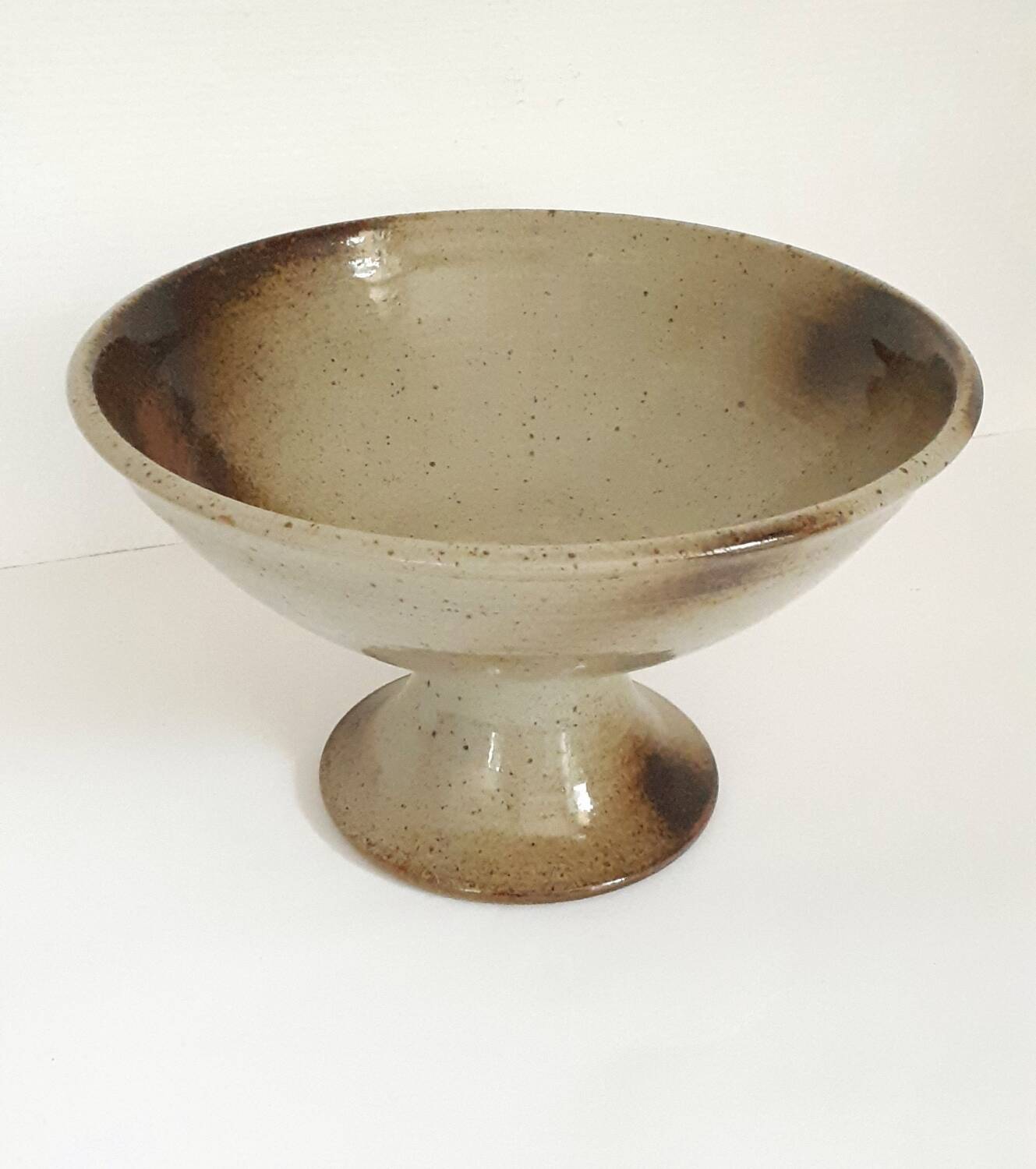 Pretty vintage stoneware bowl