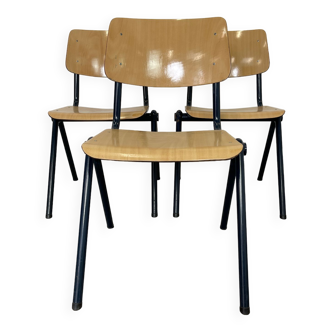 Lot de 3 chaises d’école Galvanitas s30 bois clair pieds compas bleus années 80 Pays-Bas