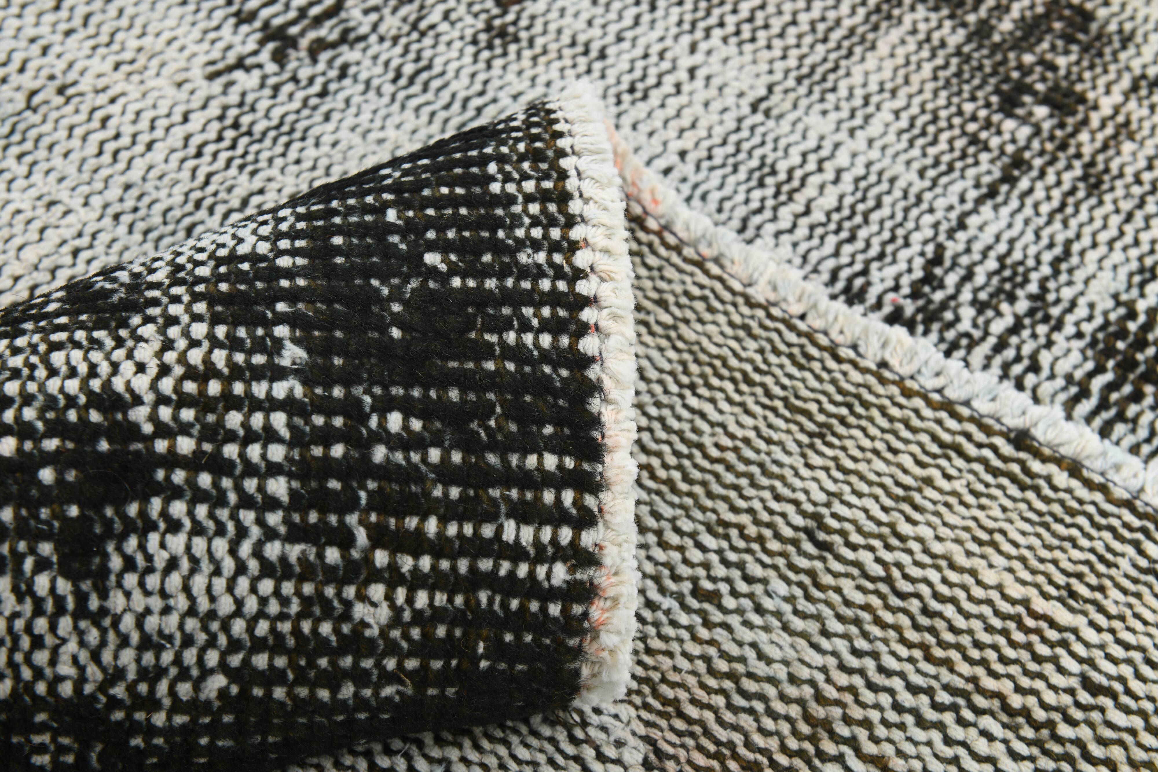 Black & gray turkish rug 302x178cm