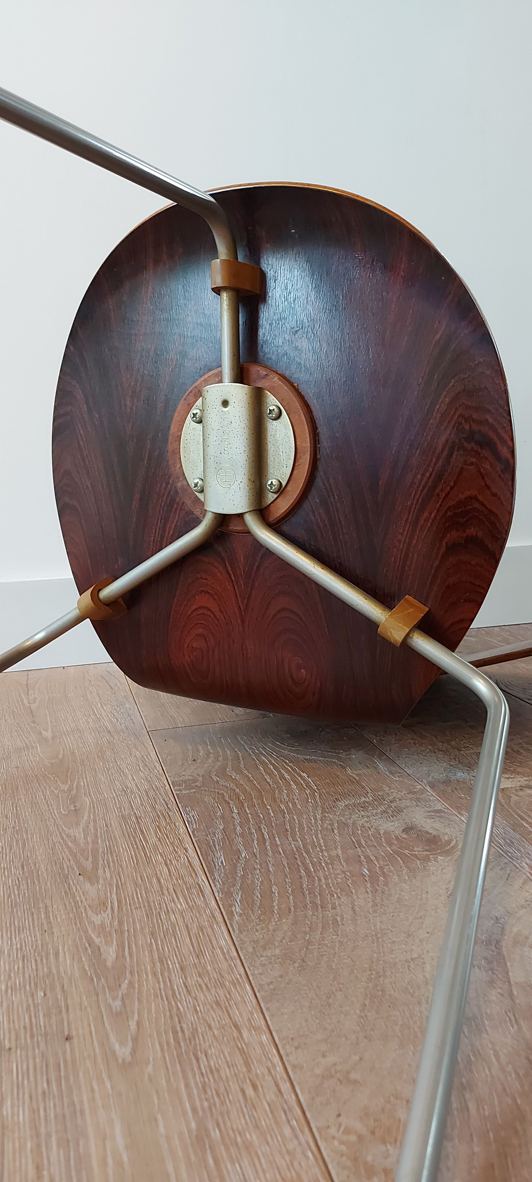 Jacobsen ant chair