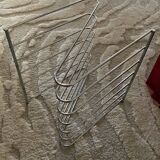 Magazine rack in chrome metal