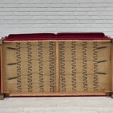 Canapé danois à accoudoirs rabattables « espagnol » des années 1970, en velours d'ameublement rouge.