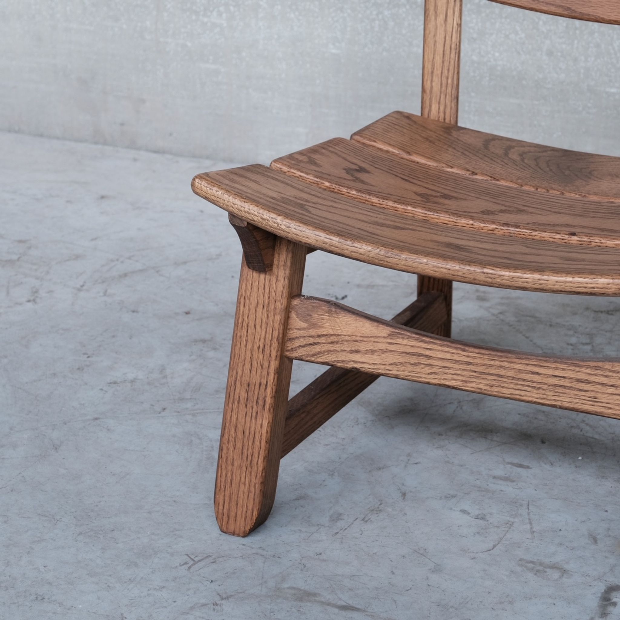 Chaise en bois basse