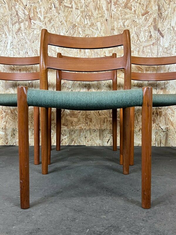 Chaises de Niels O. Möller pour J.L. Moller’s 60/70
