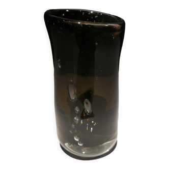 Vase en verre soufflé