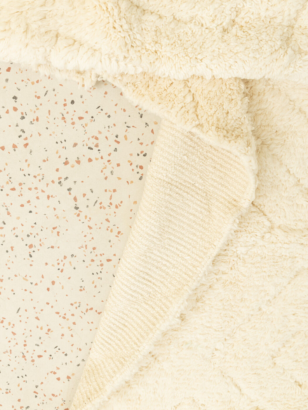 White diamond, berber rug, 200 x 290