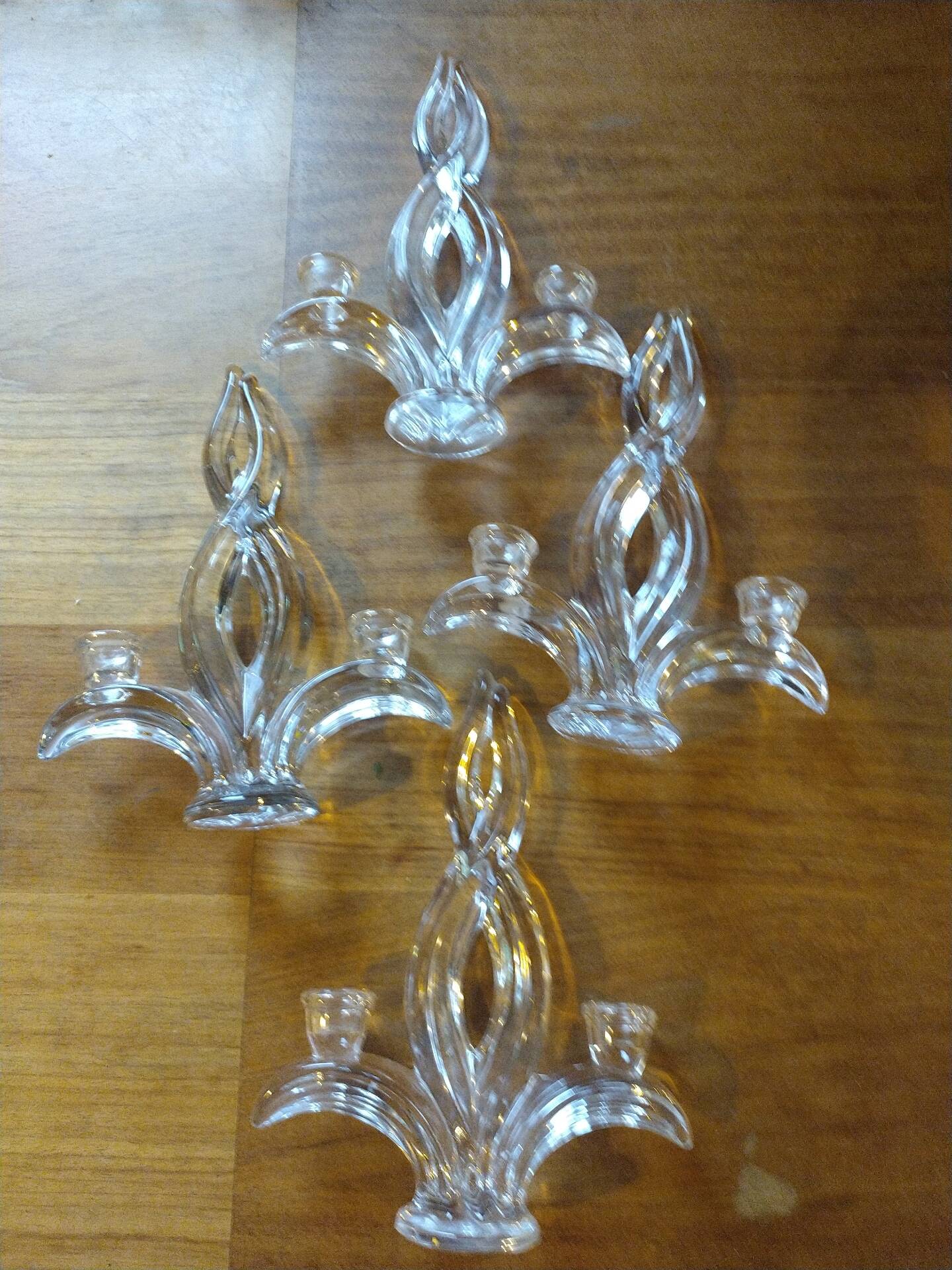 4 crystal lily candle holders from Vannes le Châtel.