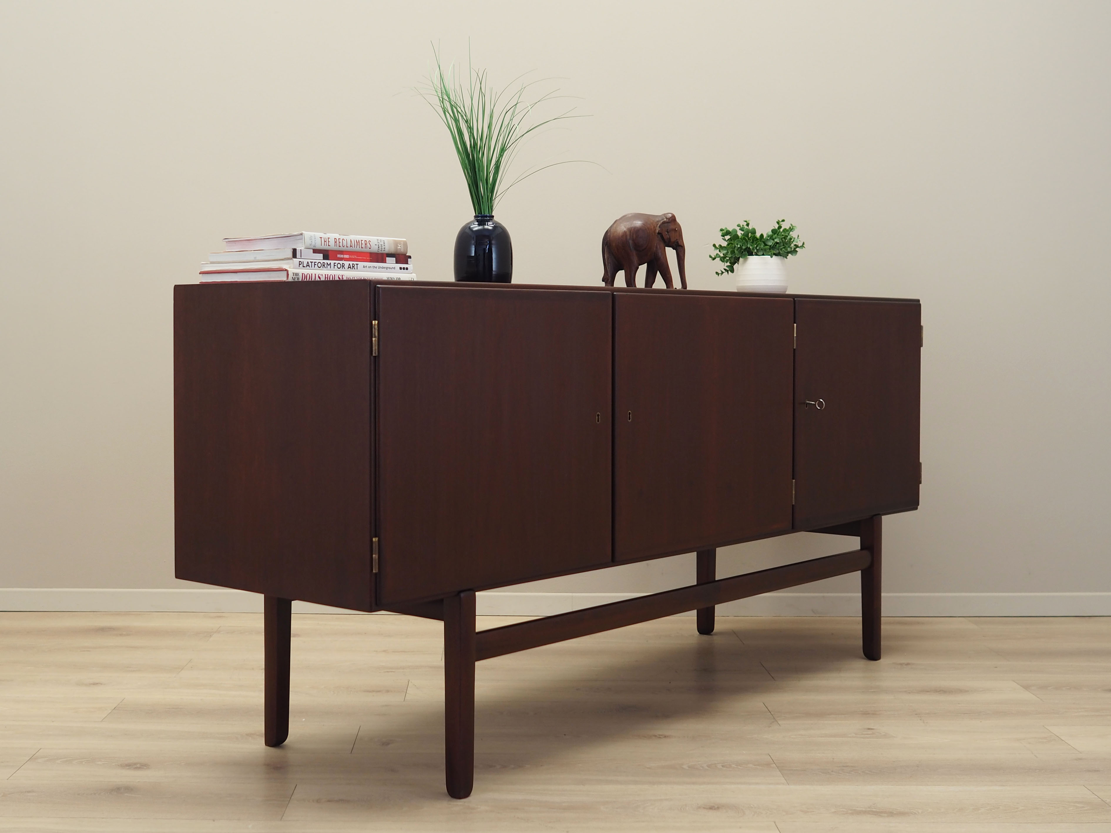 Mahogany sideboard, Danish design, 1960s, designer: Ole Wanscher