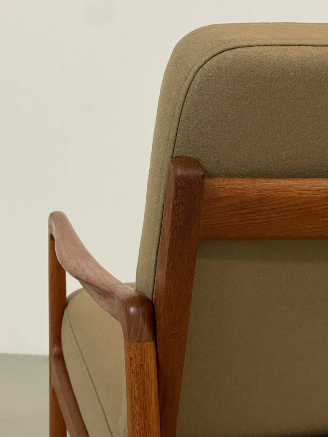 Fauteuils danois en teck par Ole Wanscher années 1960 MidCentury