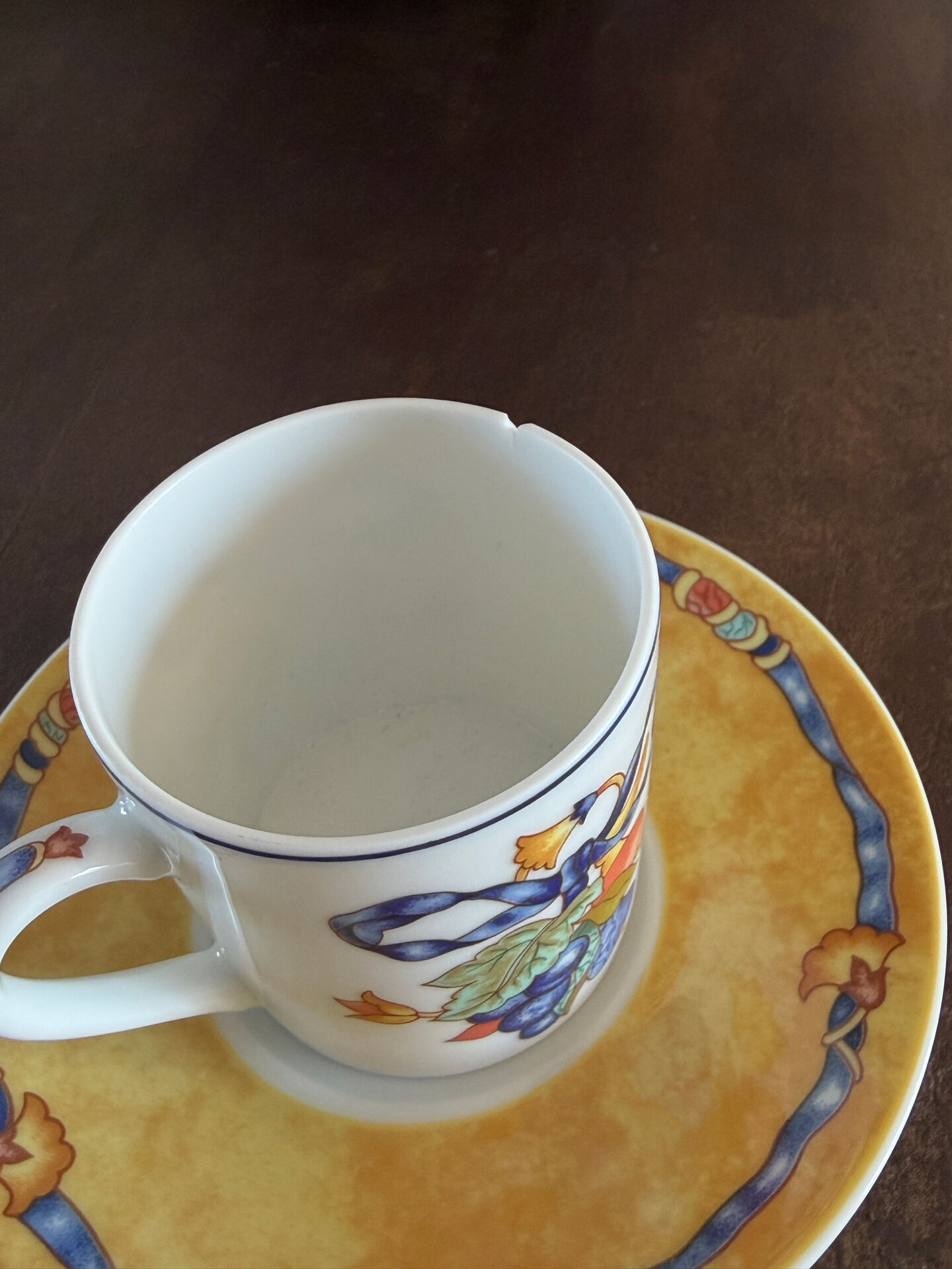 Bernardaud Limoges Borghèse – 5 cups + 4 saucers in porcelain