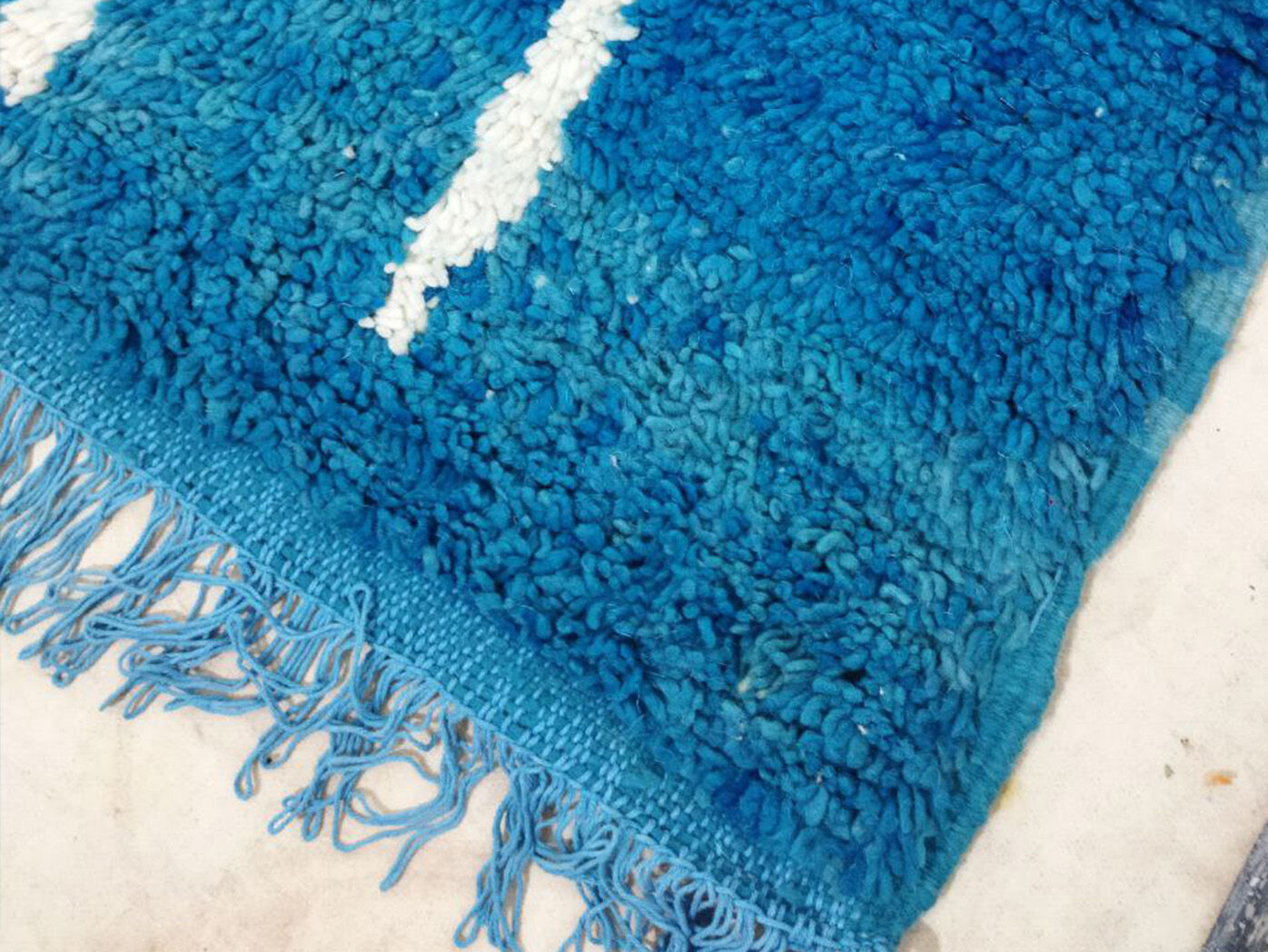 Blue moroccan carpet 300x193cm