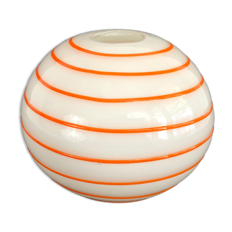 Vase vintage en verre soufflé blanc spirale orangé des année 70