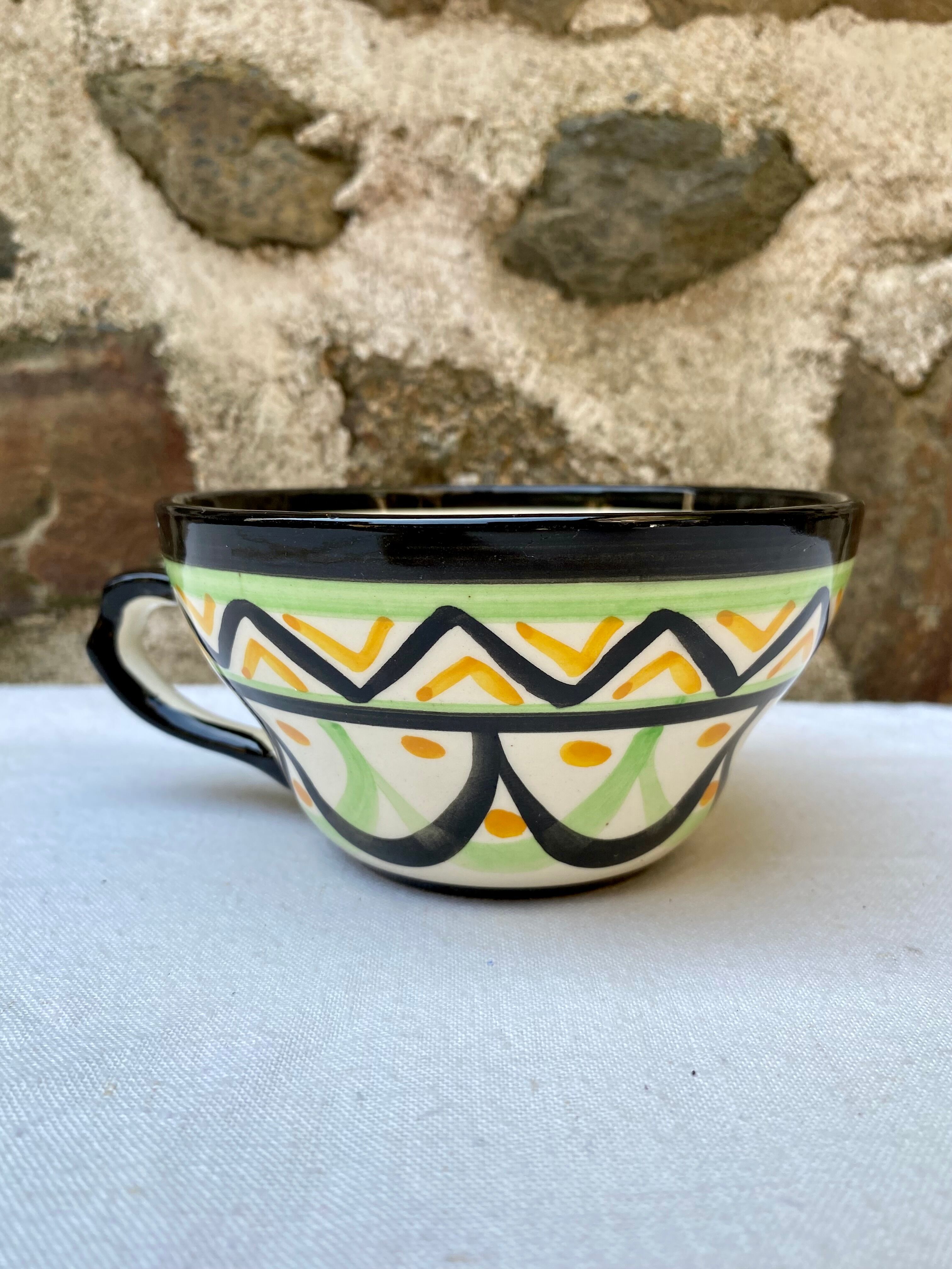 Breton bowl earthenware Saint-Jean-de-Bretagne Hand decoration