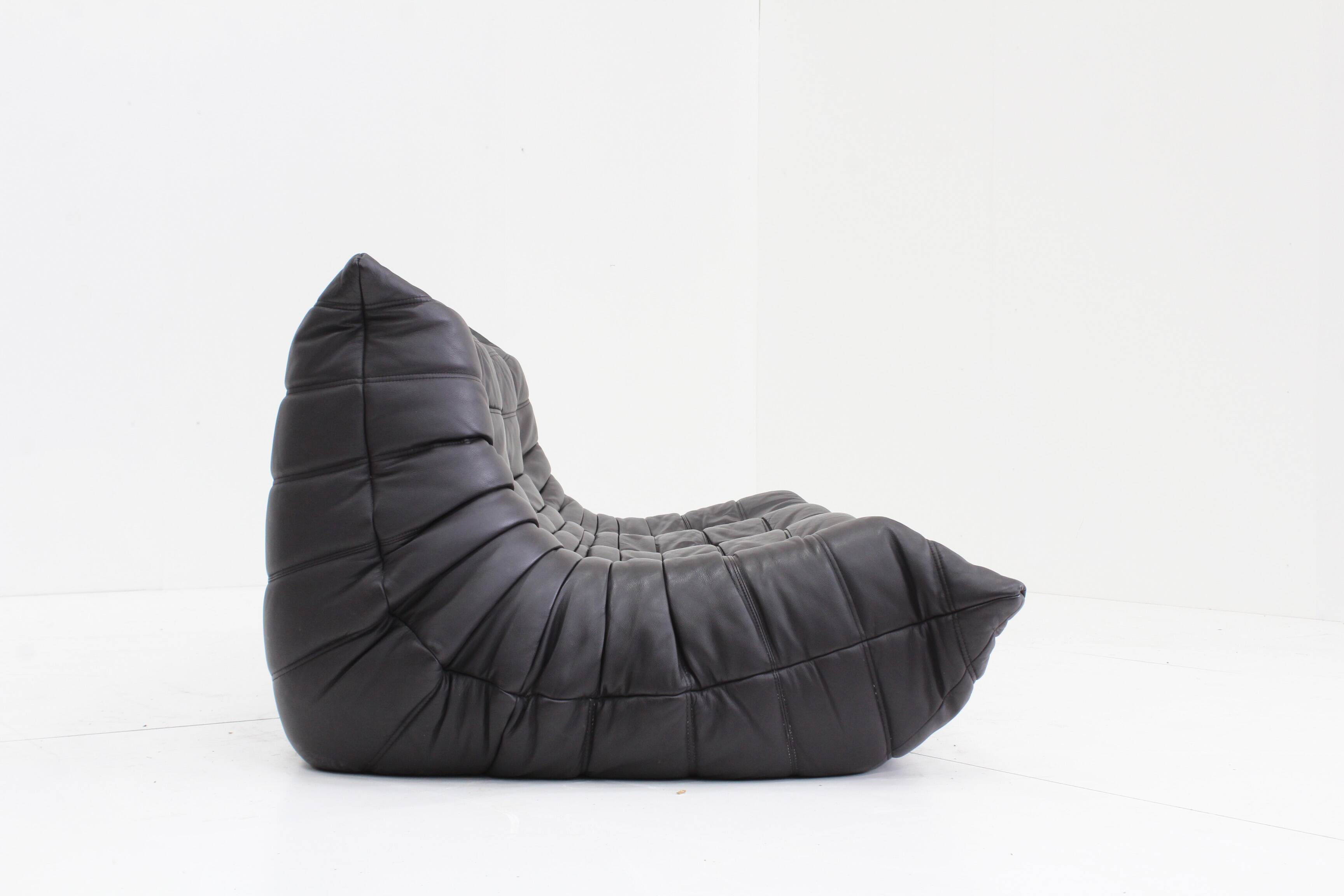 Canapé 3 places Togo Ligne Roset cuir marron par Michel Ducaroy pour Ligne Rose