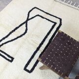 Moroccan Berber wool rug 252 x 175 cm