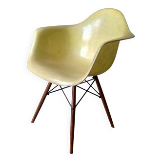 CHARLES EAMES _ ZENITH ARMCHAIR EDITION