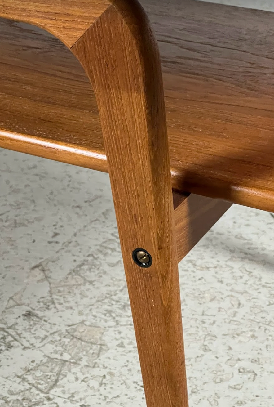 Coffee table design Arne Ovmand Olsen edition Toften Möbelfabrik 1960