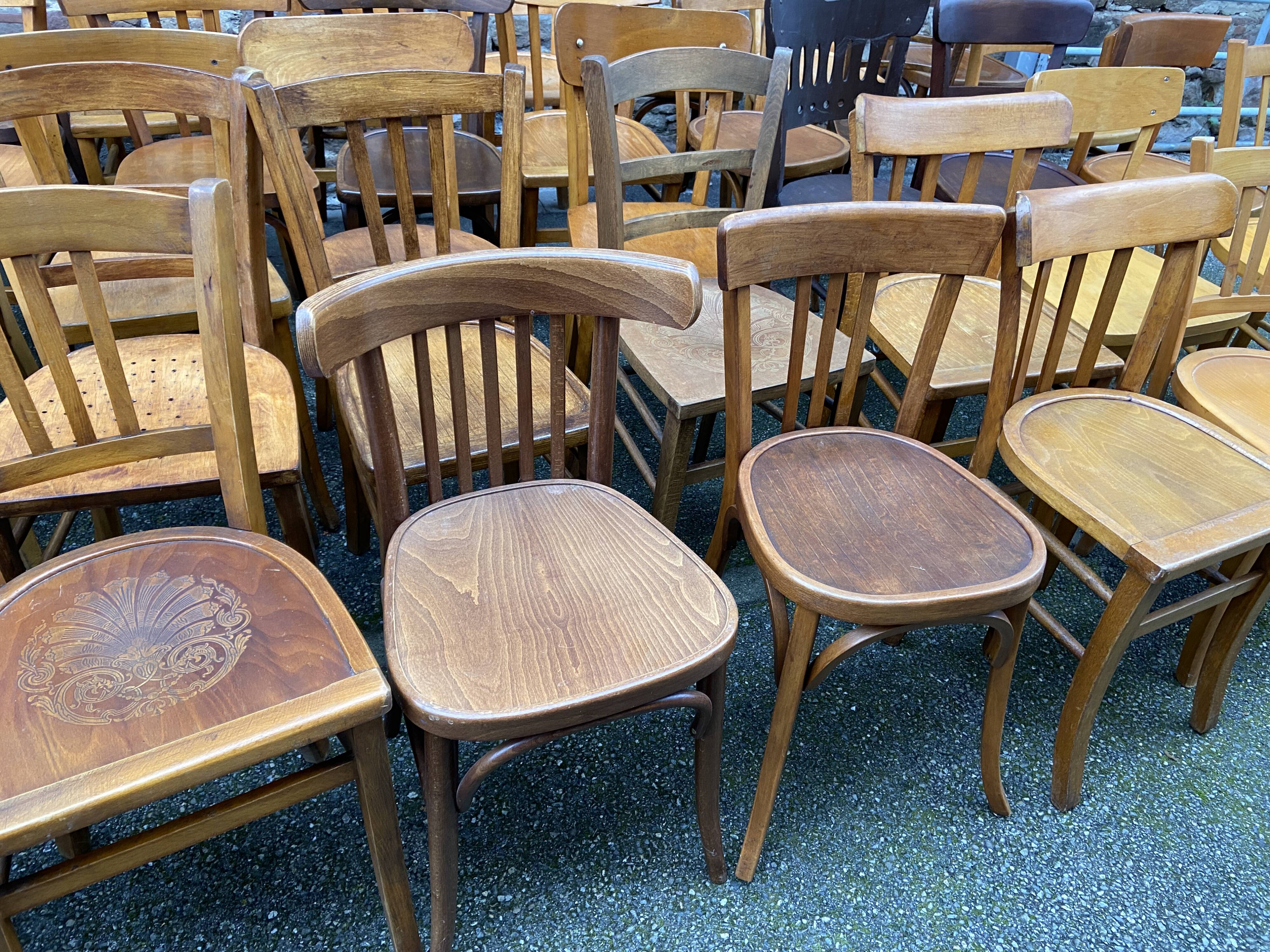 Lot of 50 mismatched bistro chairs french Restaurant THonet curved wood
