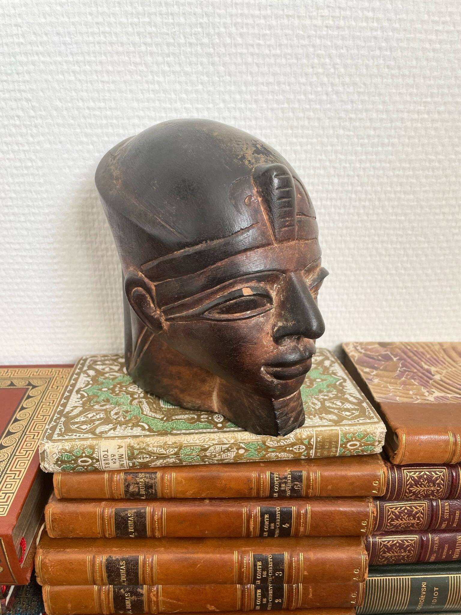 Egyptian sculpture, head / bust of pharaoh