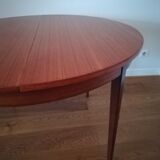 Extendable table