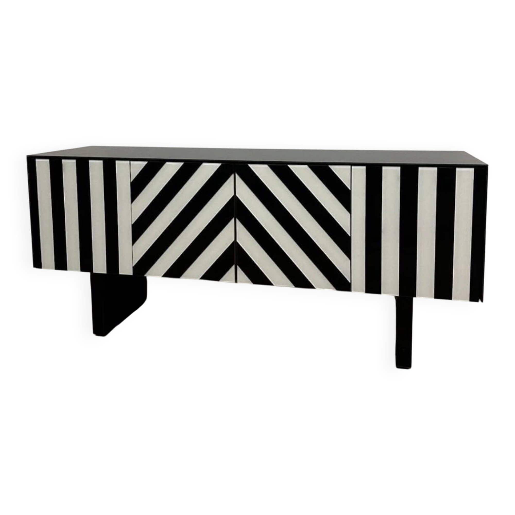 TV cabinet