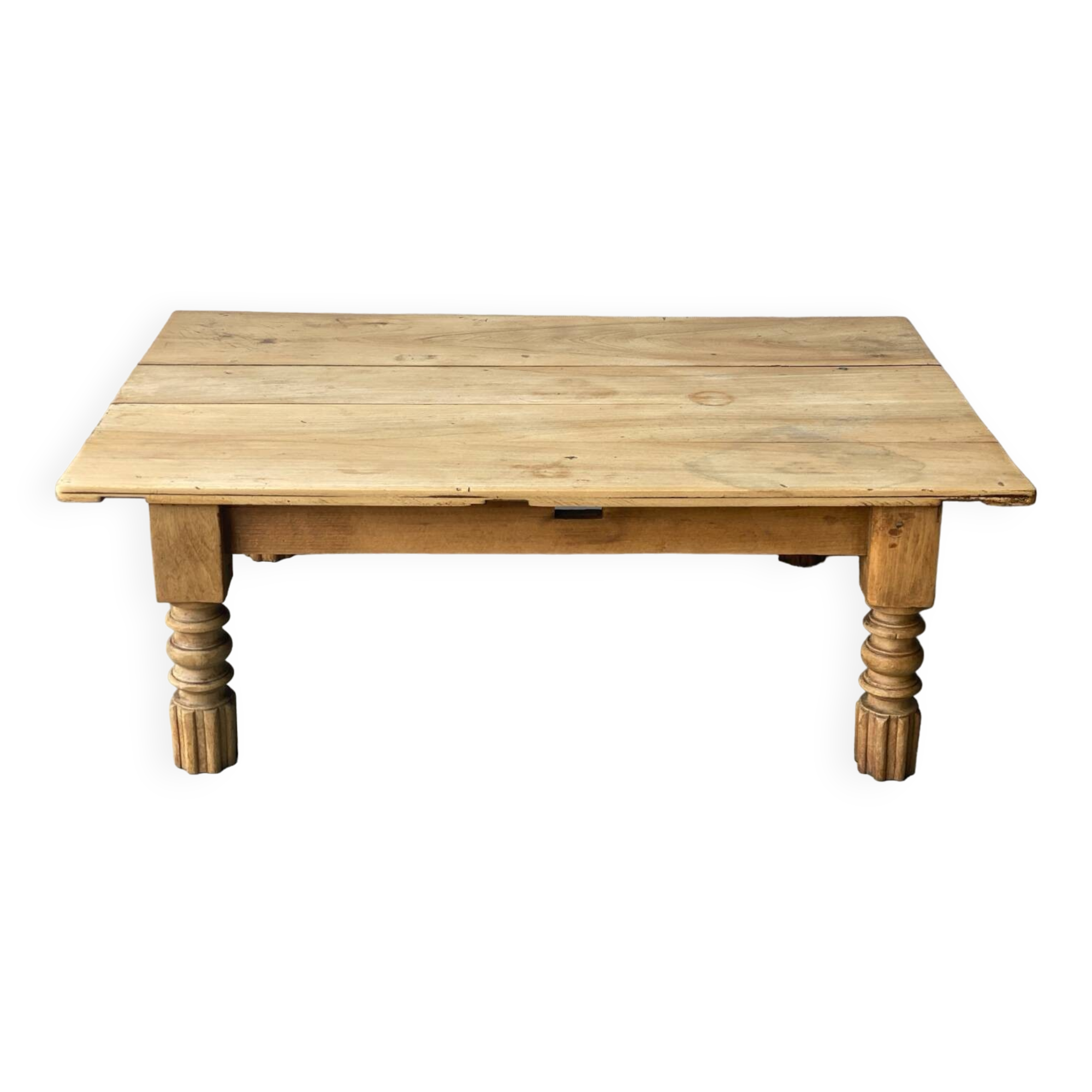 Table basse vintage en bois massif brut avec pieds sculptés