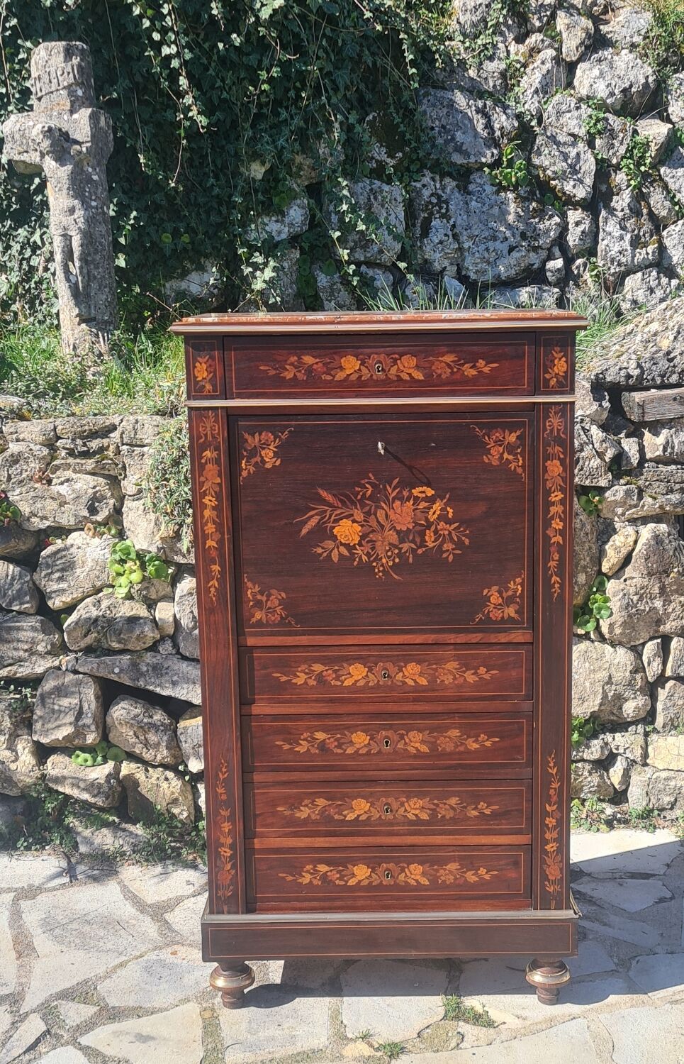Rosewood lady's secretary