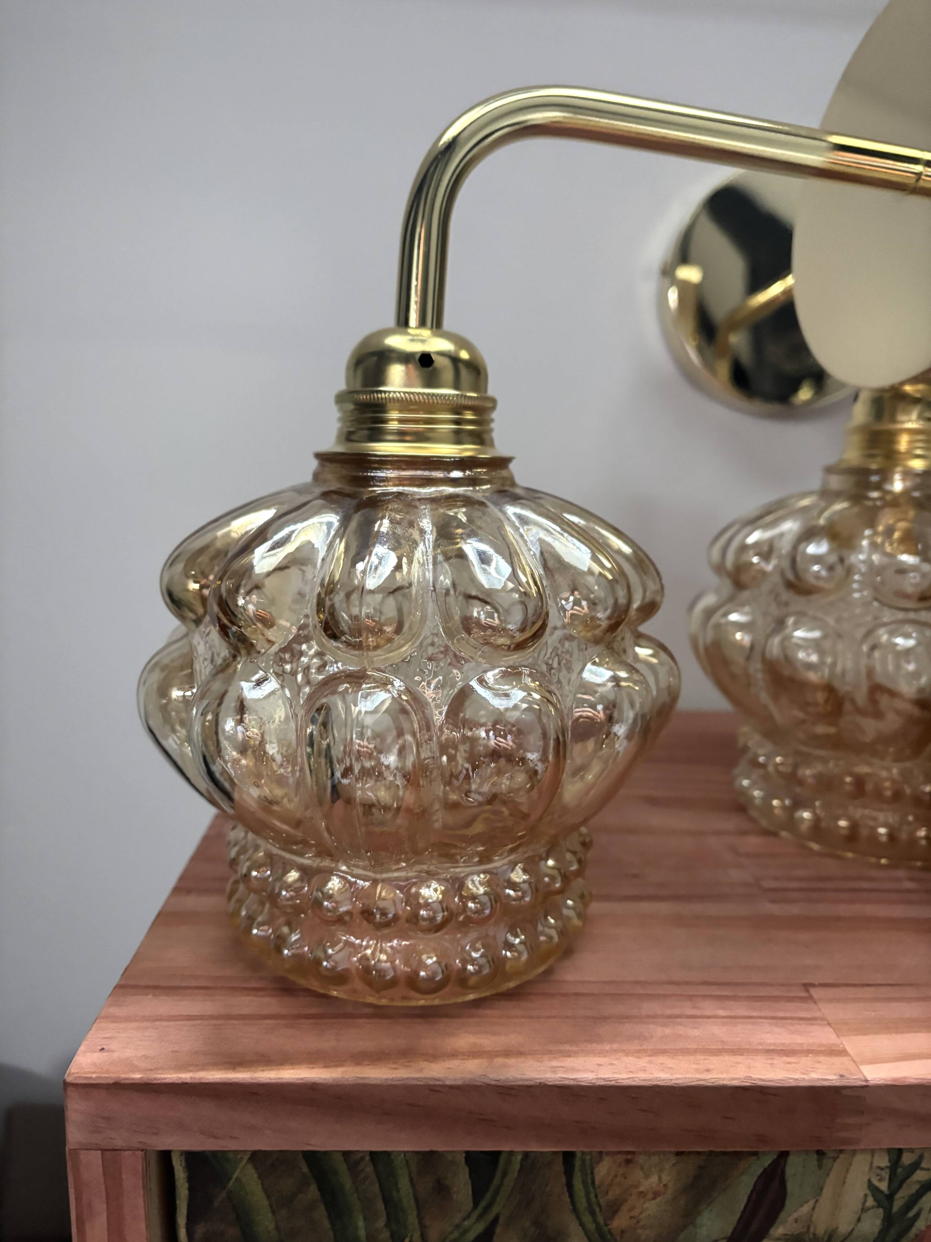 Set of 2 gold wall lights