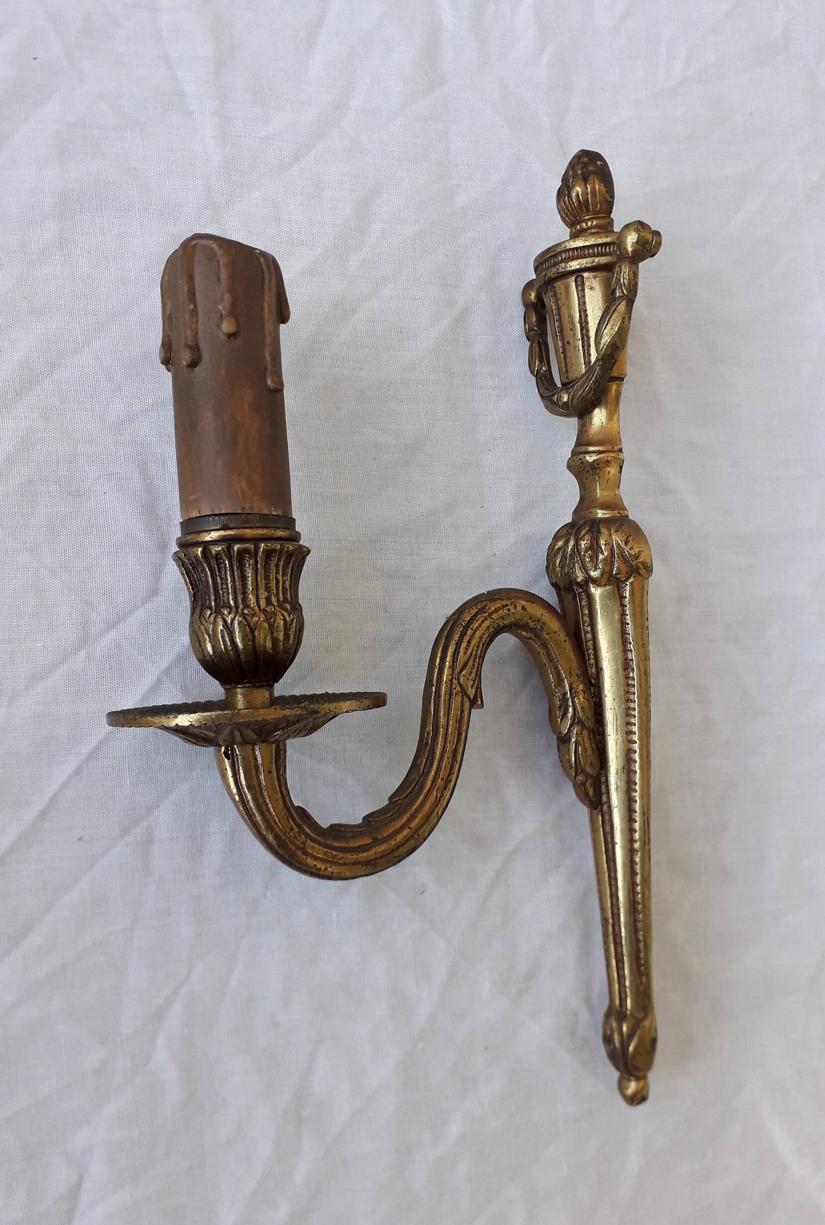 Applique en bronze