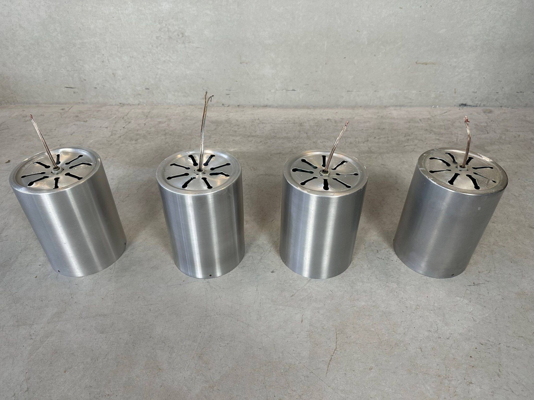 4x lampes de plafond en métal cylindriques vintage RAAK