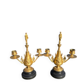 Paire de bougeoirs en bronze doré