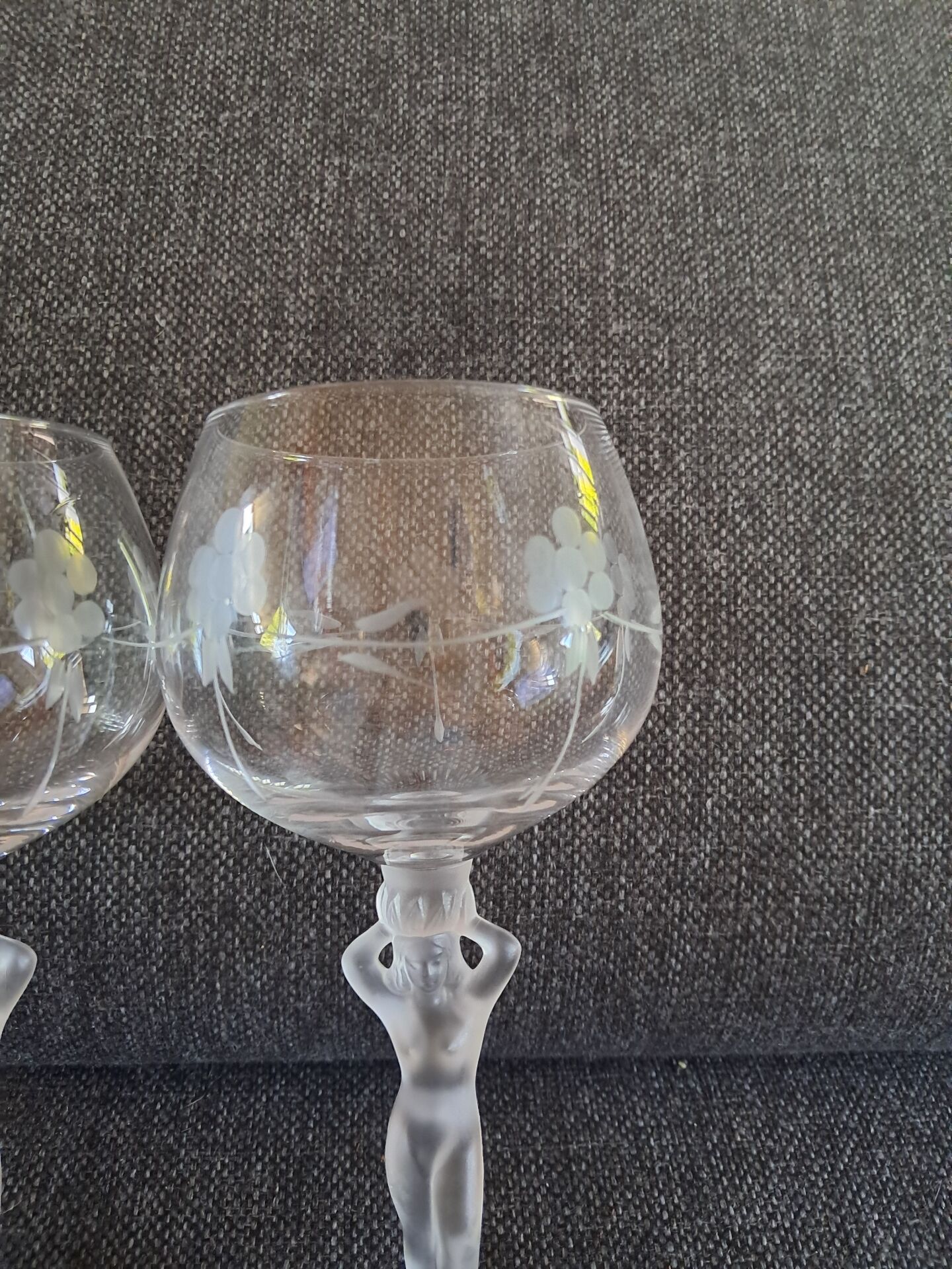2 crystal wine glasses from Bayel, 20th century