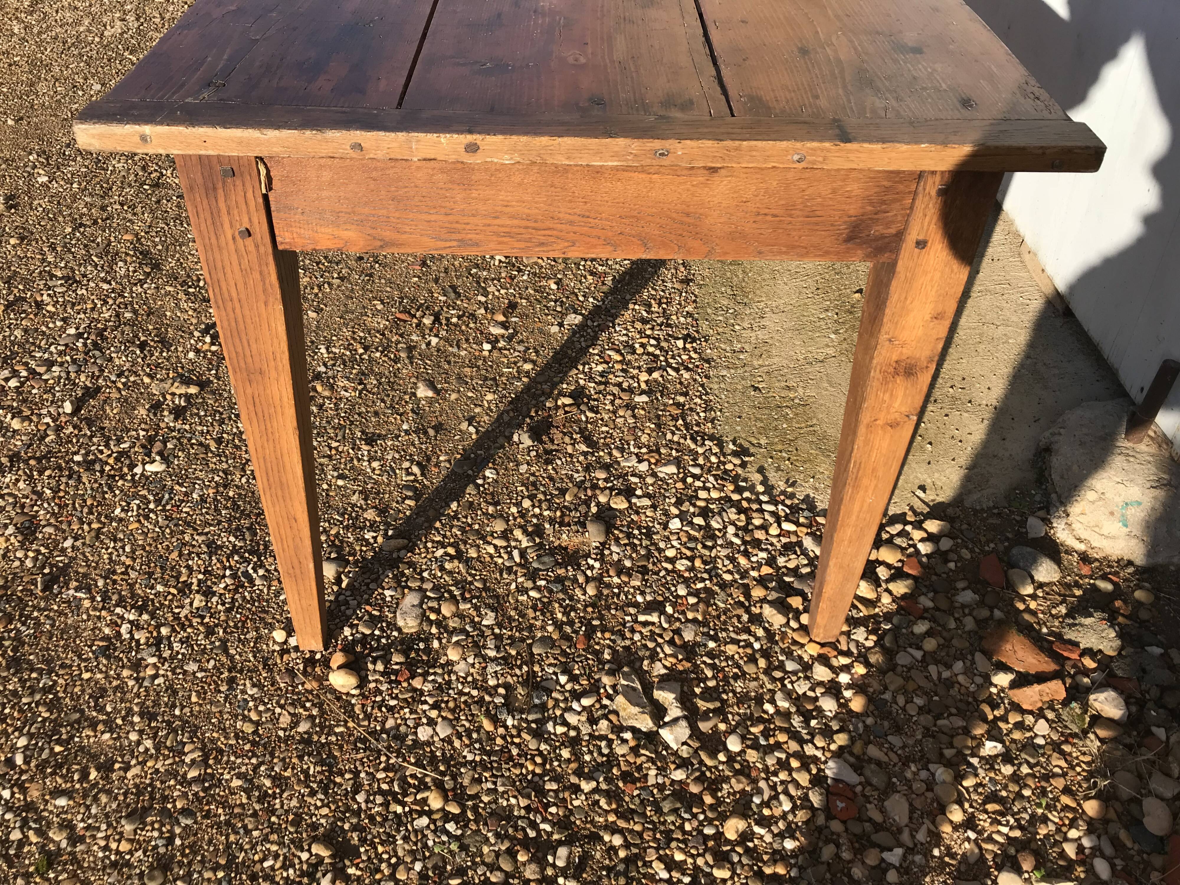 Pine farm table