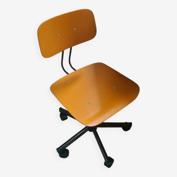 Adjustable office chair from the 70s