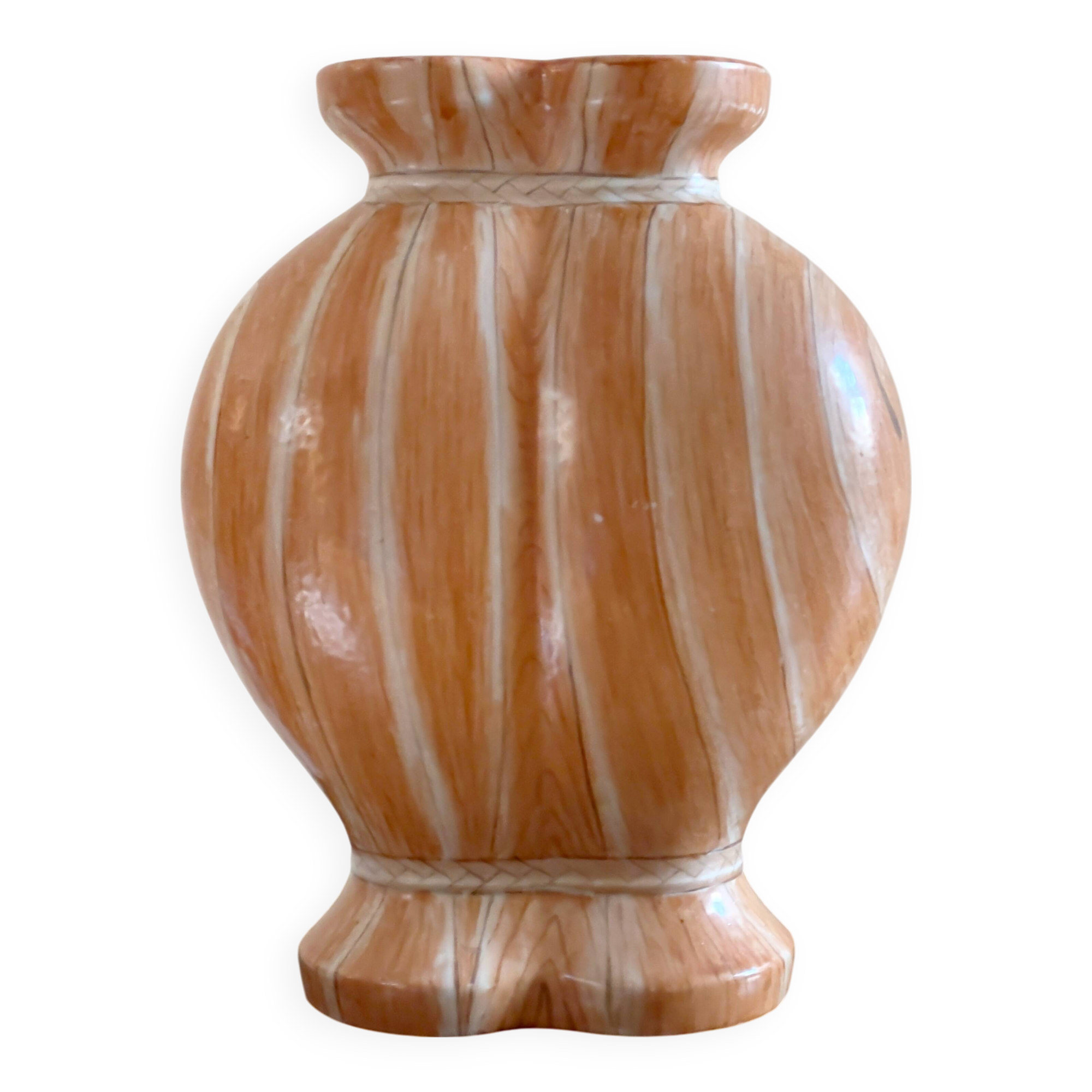 Large Chinese Qing (1644-1911) porcelain urn painted in faux-bois