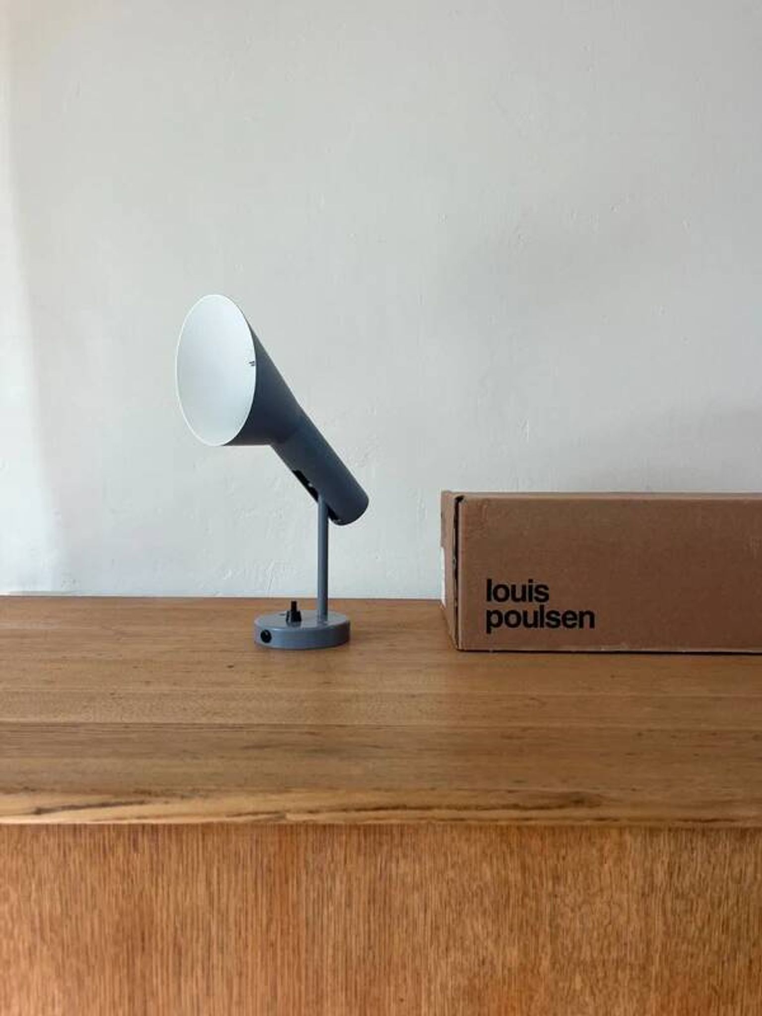 Lampe murale Louis Poulsen AJ - Arne Jacobsen