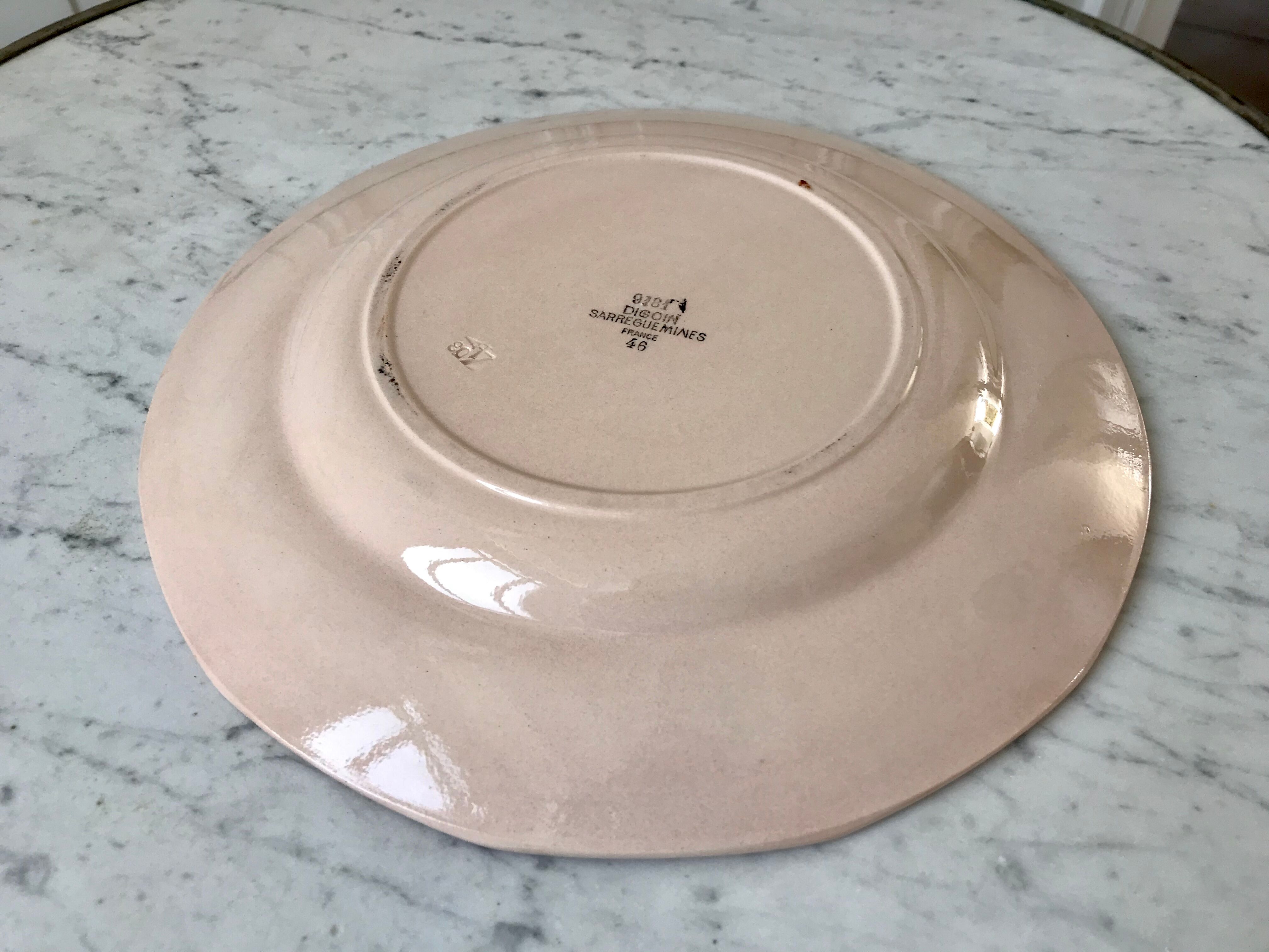 Round dish digoin sarreguemines model pink flowers years 30-40