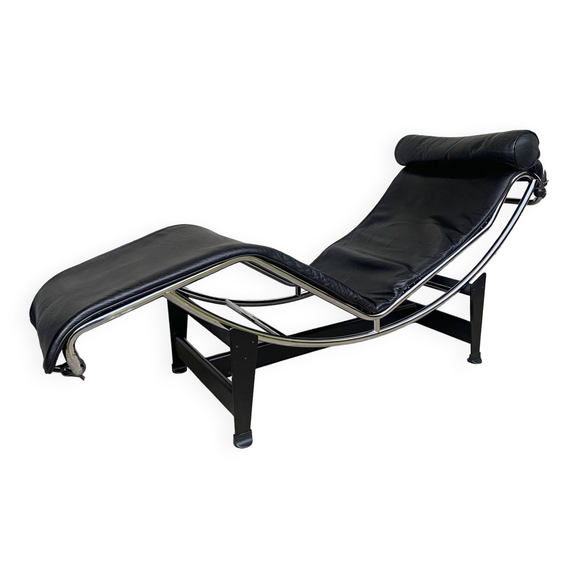 LC4 Cassina Chaise Lounge Vintage Black Leather, Perriand, Le Corbusier and Jeanneret