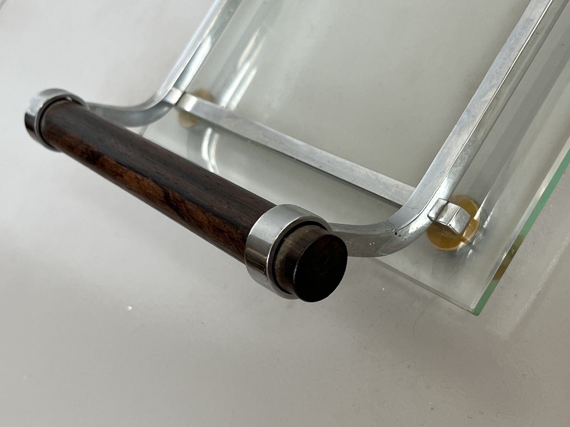 Modernist plateau 30s