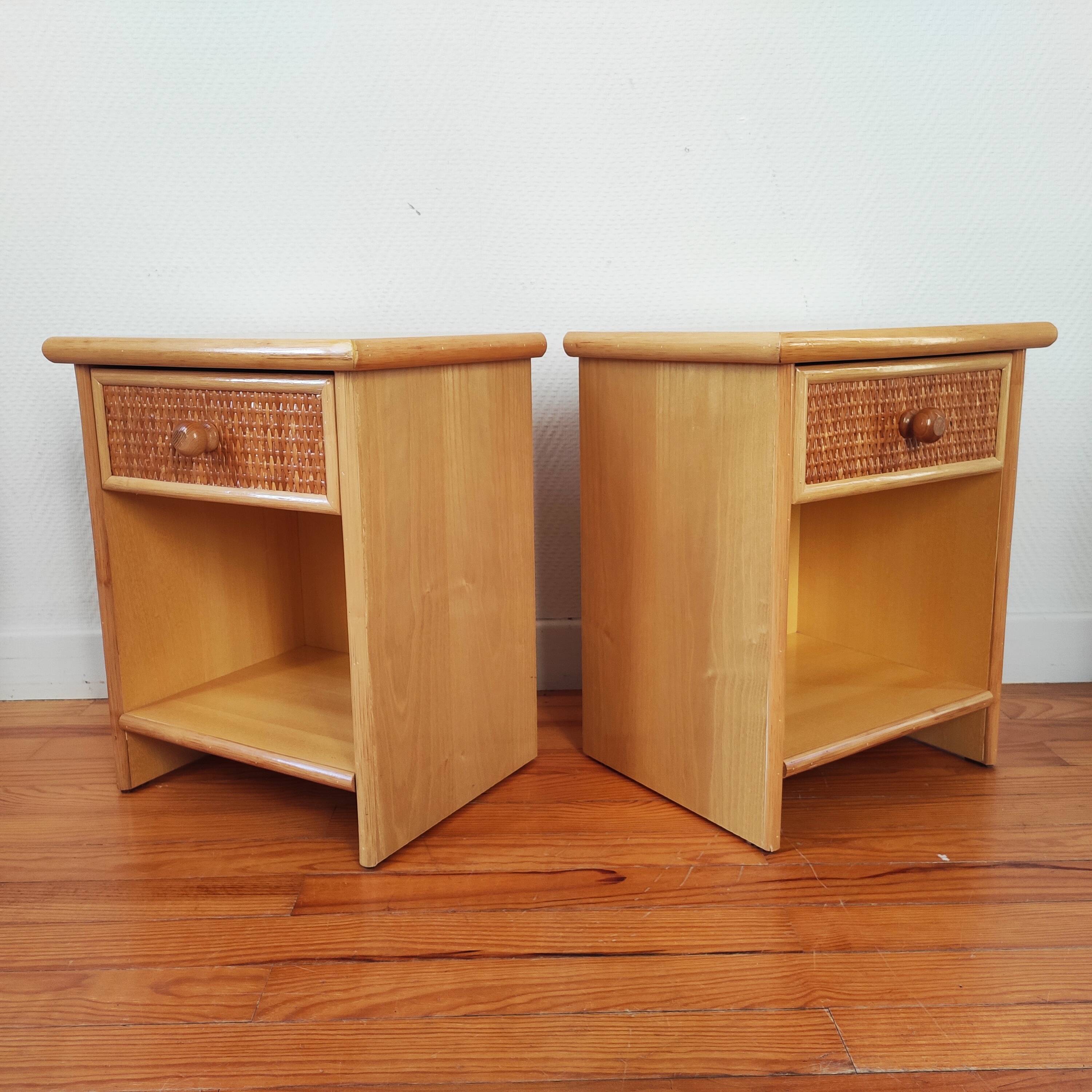 Pair of vintage bedside tables in wood and rattan.