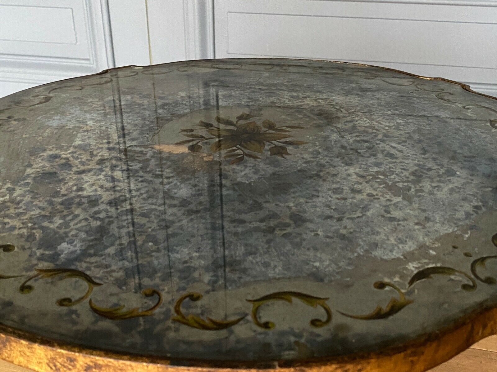 Gueridon 1940 french work ironwork doree plateau eglomise