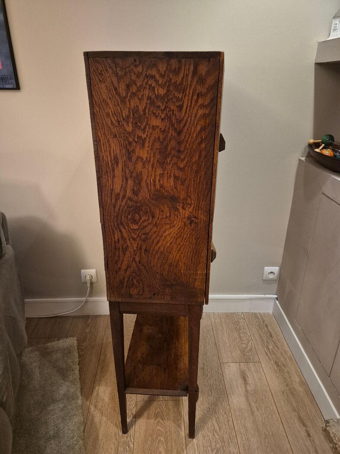 Secretary cabinet from the Art Deco period.