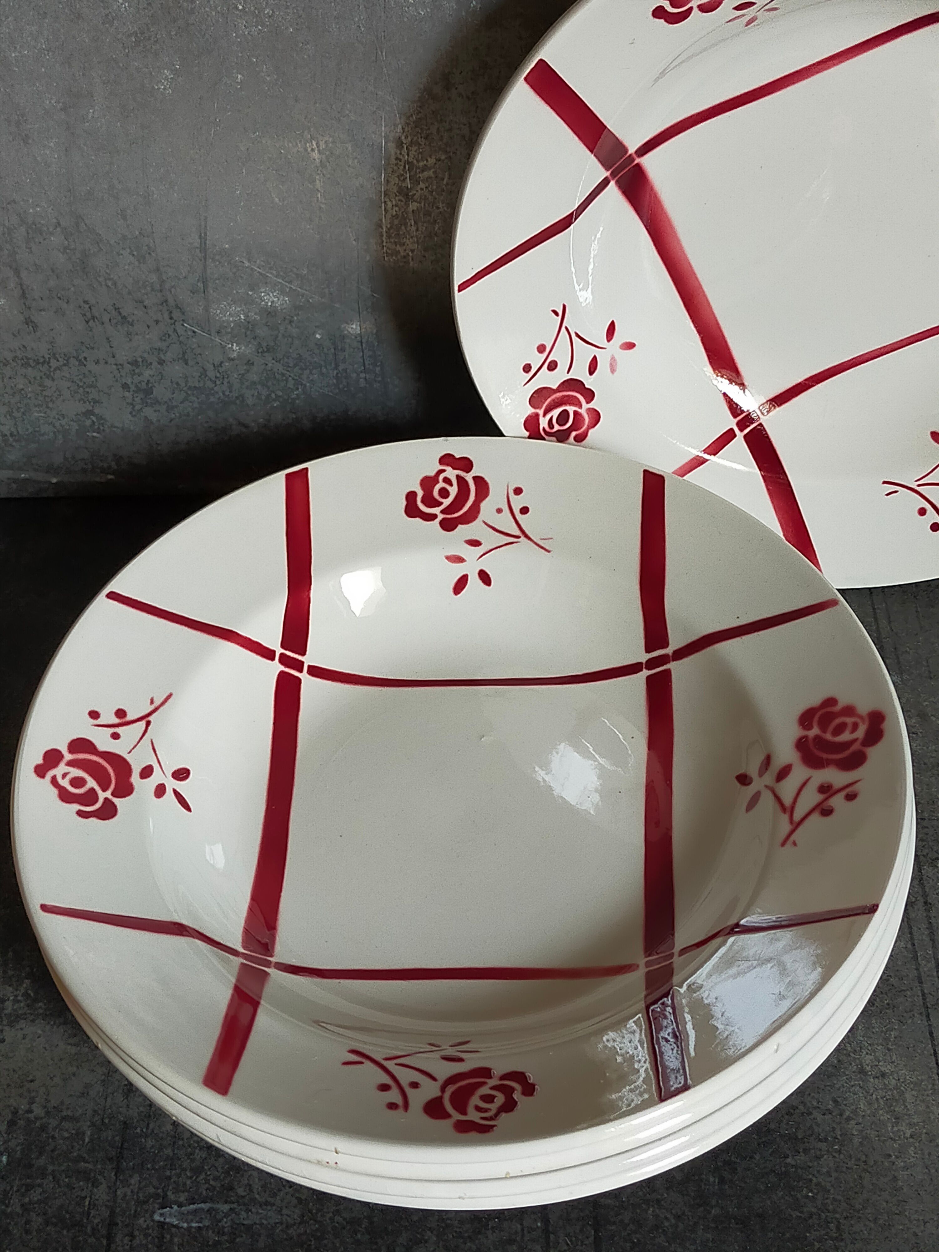 Five plates "grandmother" faience of Badonviller ancient