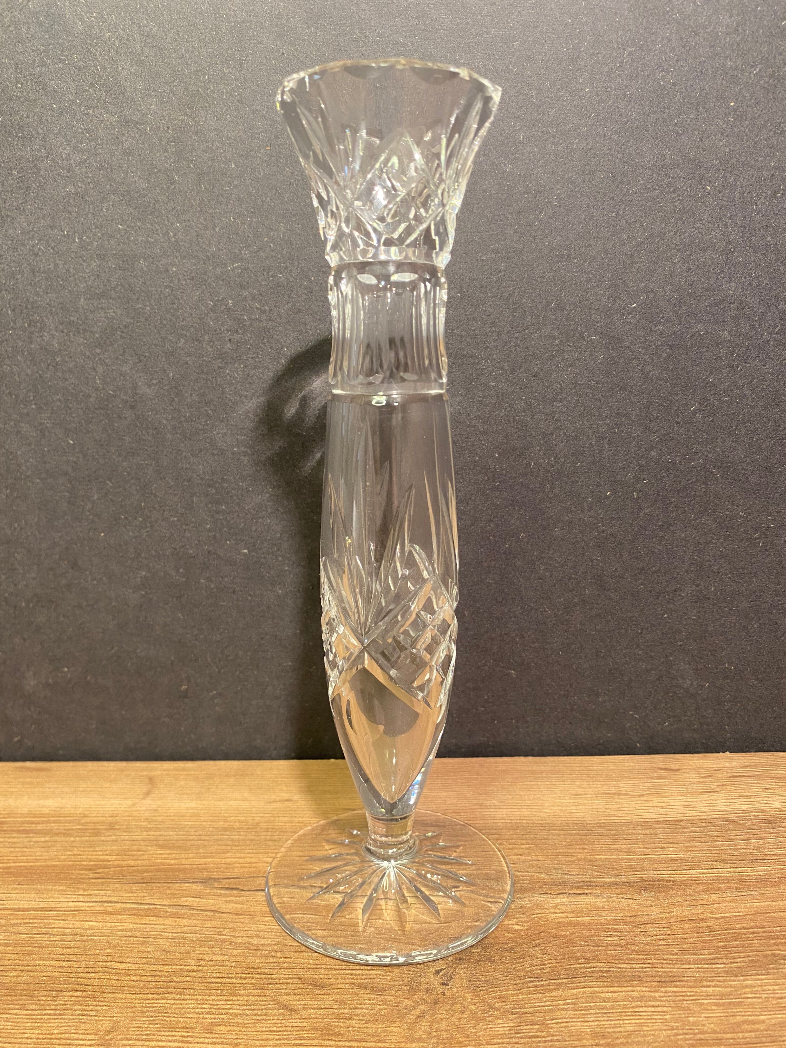 Cut crystal soliflore vase