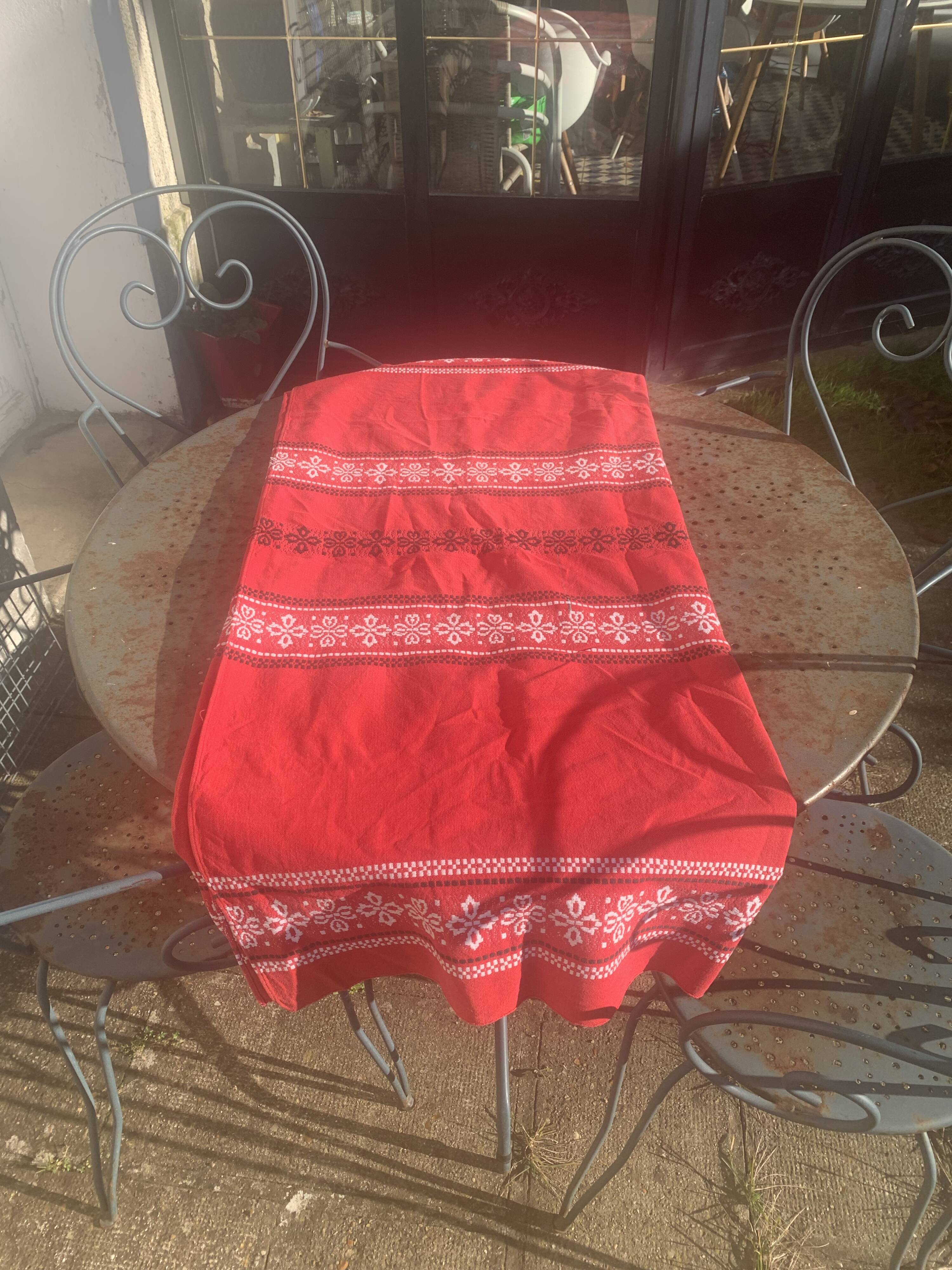 Rectangular tablecloth, Basque household linen in red cotton with black and white embroidery, vintage