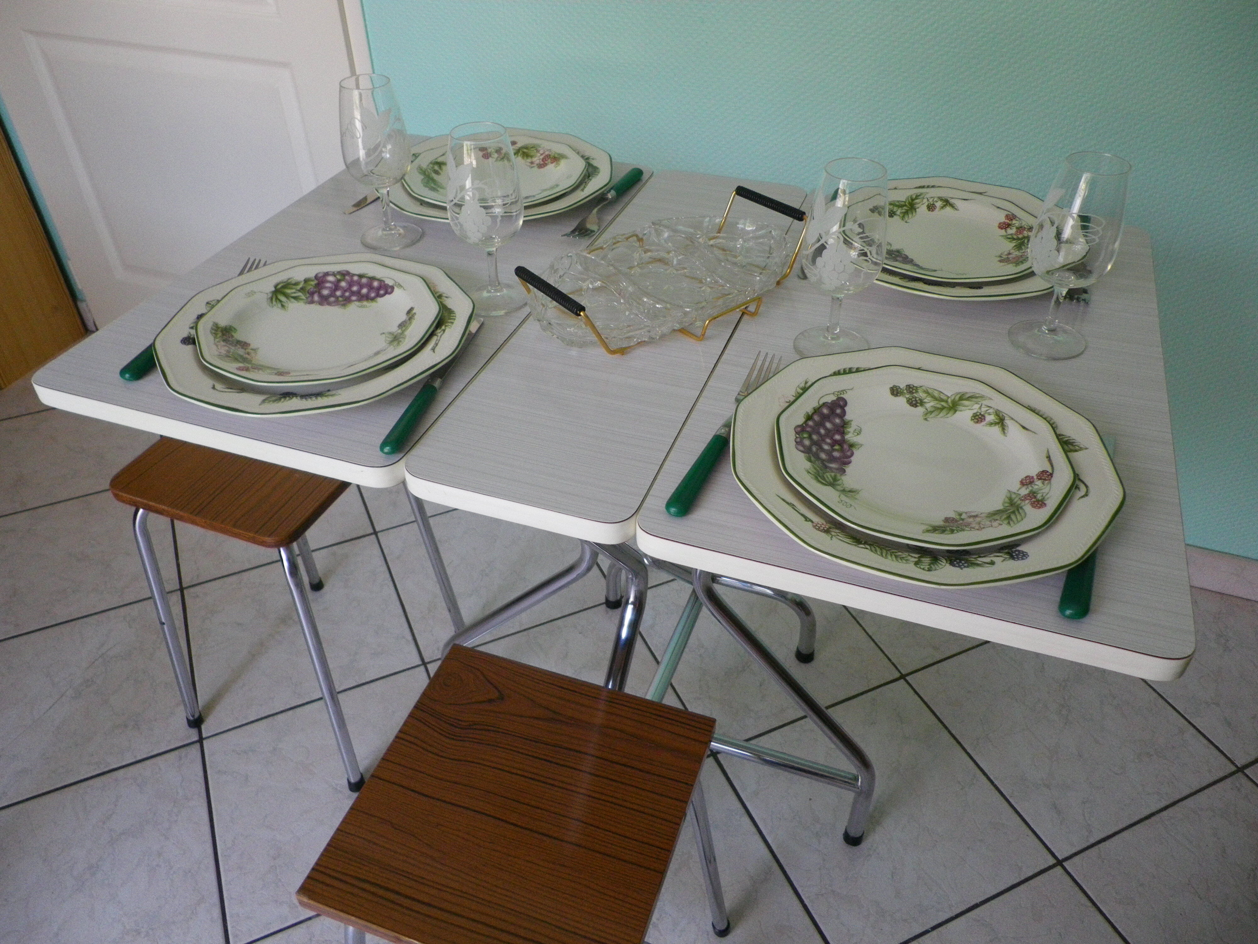 Formica foldable table, chrome feet - 60s