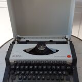 Olympia Traveller Luxe Typewriter