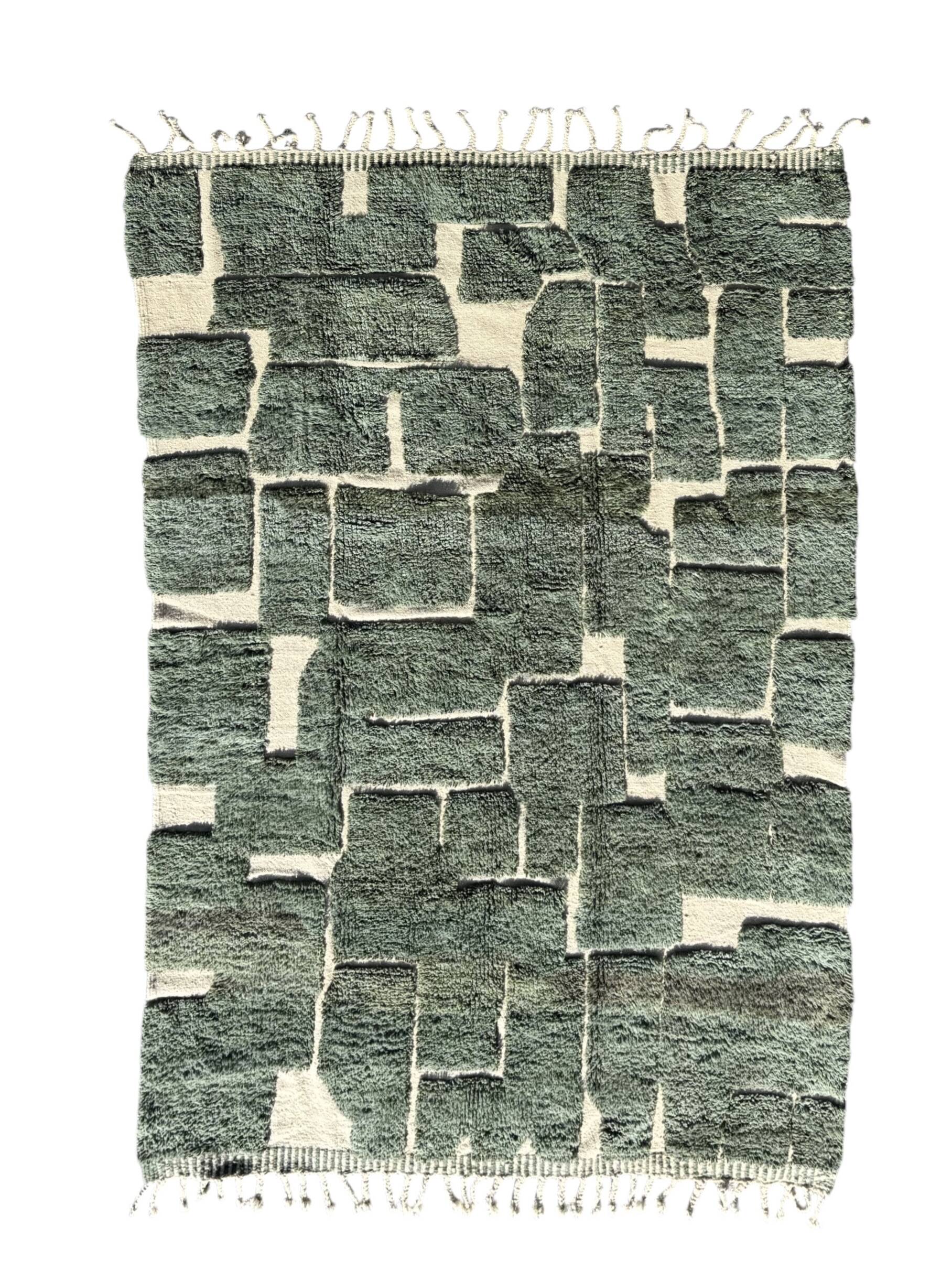 Moroccan Berber rug in green and white wool 200x300 cm – Designer rug con