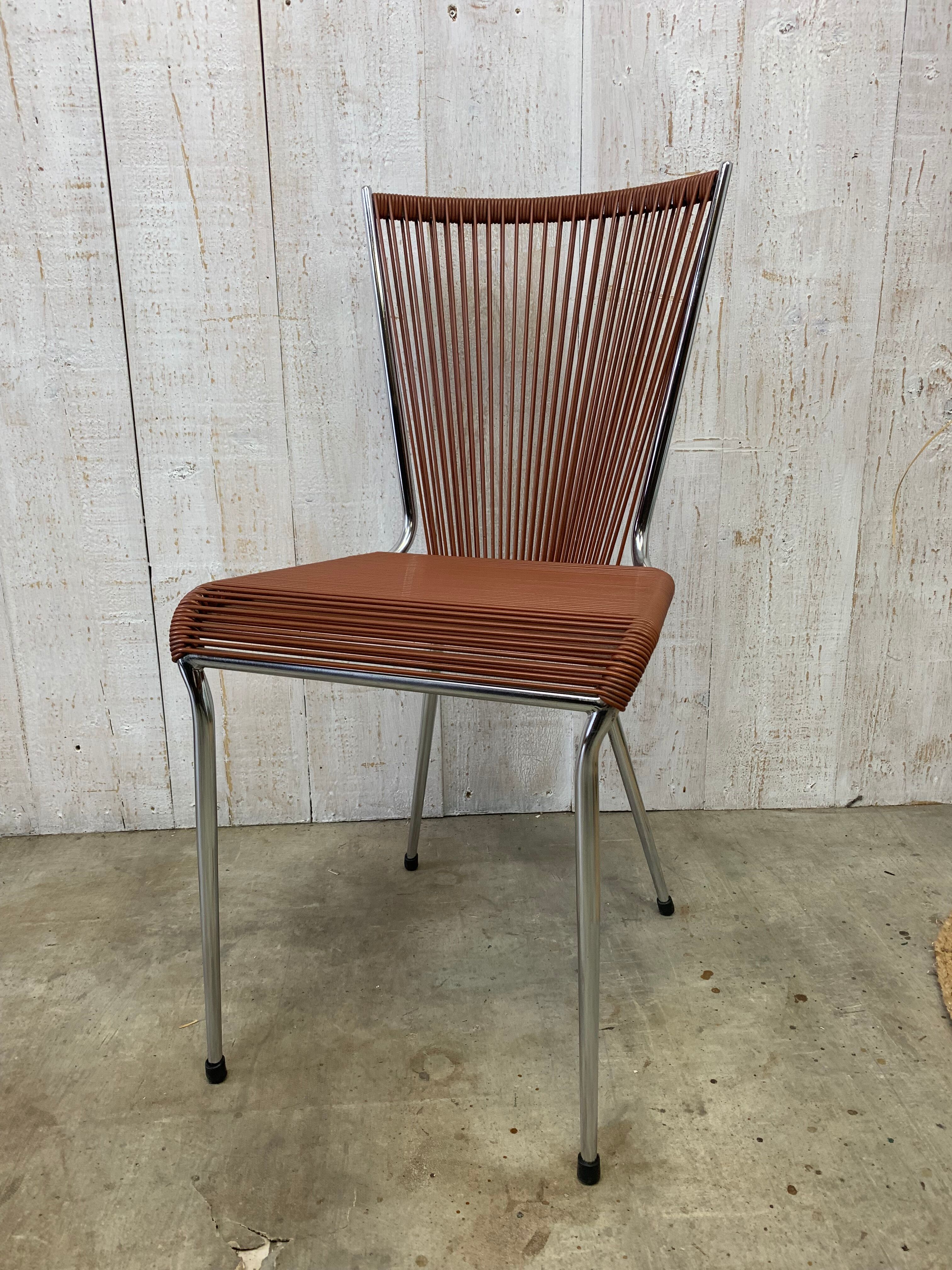 Chaise scoubidou