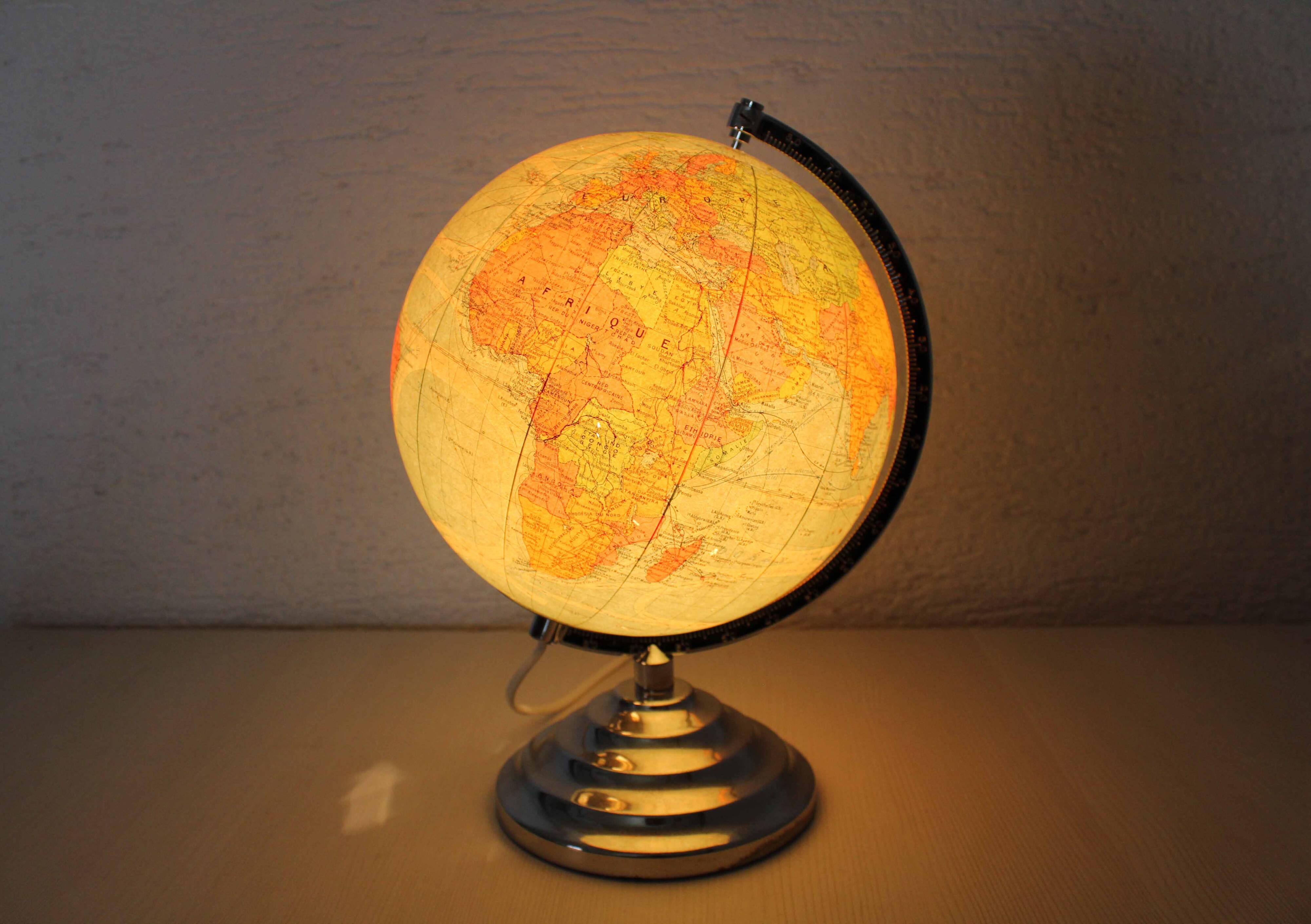 Mappemonde lumineuse en verre perrina, globe terrestre picquart